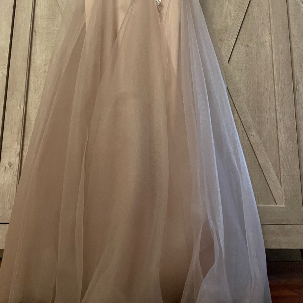 PROM DRESS - Picture 4 of 6